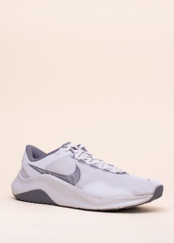 Тренировочные кроссовки Legend Essential 3 Nike
